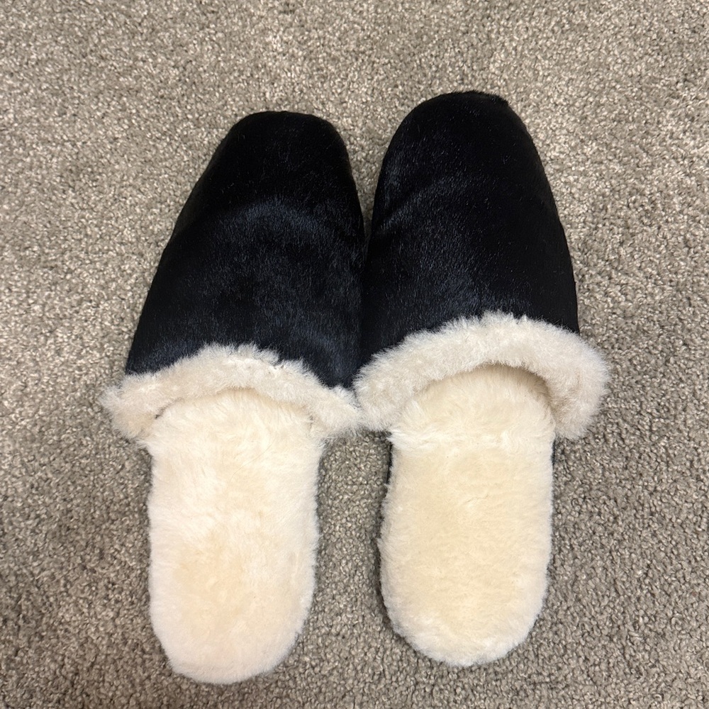Freda Salvador Black and Cream Shearling Slippers
